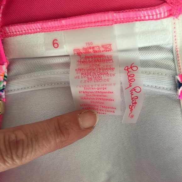 NWOT Lilly Pulitzer Pink Isle Agnes Bikini Top Size 6. - Picture 4 of 4